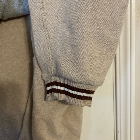 American Eagle cropped sweatshirt - Picture 4 of 6